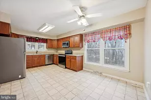 5 Westgate Cir, Malvern, PA 19355 - Photo 5