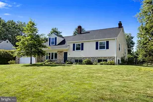 41 S Spring Ln, Phoenixville, PA 19460 - Photo 3