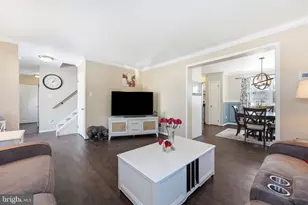 102 Gloucester Ct, Downingtown, PA 19335 - Photo 5