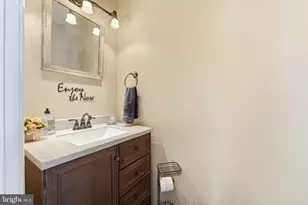 102 Gloucester Ct, Downingtown, PA 19335 - Photo 21