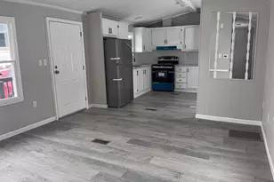 867 Aspen Ave, Spring City, PA 19475 - Photo 3