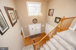 35 Oakwood Ln, Phoenixville, PA 19460 - Photo 13