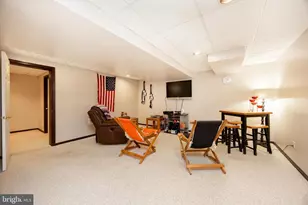 35 Oakwood Ln, Phoenixville, PA 19460 - Photo 33