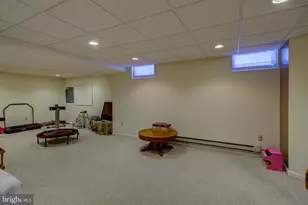 19 Ponds End Dr, Downingtown, PA 19335 - Photo 45