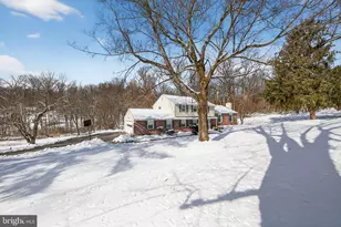 51 Oakland Dr, Downingtown, PA 19335 - Photo 3