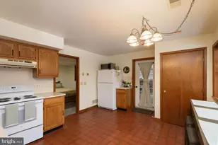 166 Rosehill Ave, West Grove, PA 19390 - Photo 7