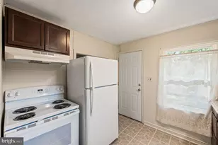 10 W Summit Ave, Oxford, PA 19363 - Photo 33