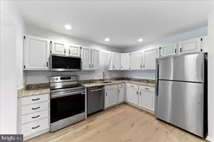 11 Algonquin Ct, Chesterbrook, PA 19087 - Photo 7