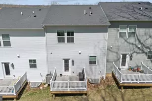 135 Four Leaf Dr, Downingtown, PA 19335 - Photo 5