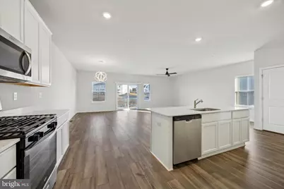 24 Painters Way, Pottstown, PA 19465 - Photo 7