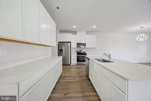 24 Painters Wy, Pottstown, PA 19465 - Photo 5