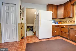 535 Valley Park Rd, Phoenixville, PA 19460 - Photo 3