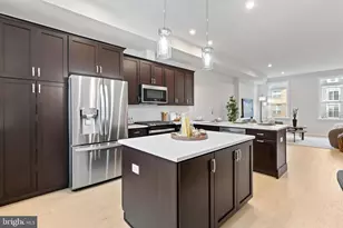 609 Burcham St, Phoenixville, PA 19460 - Photo 7