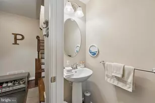 1843 Honeysuckle Ct, Downingtown, PA 19335 - Photo 15