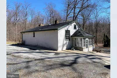 145 Oak Lane, Coatesville, PA 19320 - Photo 3