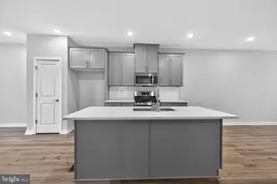 839 Pecan Rd, Spring City, PA 19475 - Photo 9