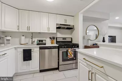 437 Old Forge Crossing #437, Devon, PA 19333 - Photo 9