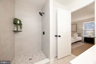 525 Pickering Station Dr, Chester Springs, PA 19425 - Photo 19