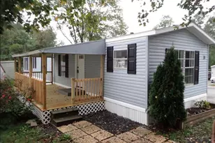 20 Maplewood Dr, Coatesville, PA 19320 - Photo 1