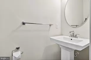 422 E Barnard St, West Chester, PA 19382 - Photo 17