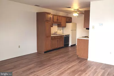 121 S 3rd Street #3, Oxford, PA 19363 - Photo 3