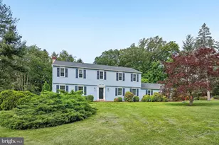 114 Sylvan Dr, Pottstown, PA 19465 - Photo 3