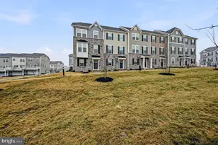 419 Paperbark Sq, Downingtown, PA 19335 - Photo 3