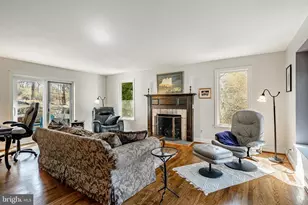 1677 Waterglen Dr, West Chester, PA 19382 - Photo 11