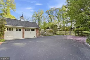 1 Oak Tree Ln, Malvern, PA 19355 - Photo 3