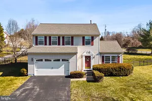 4 McKean Cir, West Grove, PA 19390 - Photo 1