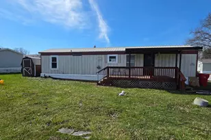 864 Aspen Ave, Spring City, PA 19475 - Photo 1