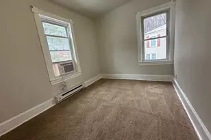 25 Woodland Ave, Coatesville, PA 19320 - Photo 9