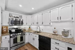 6 Franklin Ave, Phoenixville, PA 19460 - Photo 9