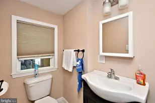 23 Walnut St, Phoenixville, PA 19460 - Photo 23