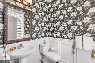 323 Cherry Ln, Kennett Square, PA 19348 - Photo 13