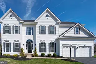 212 Eagle Glen Dr, Coatesville, PA 19320 - Photo 1