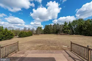 1525 Melville Dr, Pottstown, PA 19465 - Photo 15