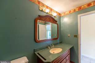 1525 Melville Dr, Pottstown, PA 19465 - Photo 35