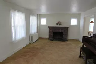 136 4th Ave, Phoenixville, PA 19460 - Photo 9