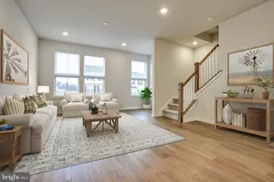 913 Magnolia Ln, Spring City, PA 19475 - Photo 9