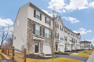 913 Magnolia Ln, Spring City, PA 19475 - Photo 27