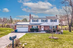 892 Bobolink Ln, West Chester, PA 19382 - Photo 1