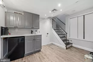 201 W Barnard St, West Chester, PA 19382 - Photo 13