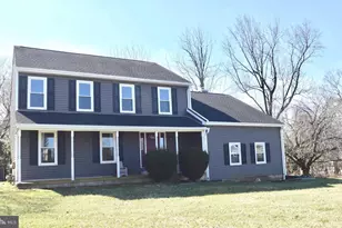 393 Clover Ct, West Grove, PA 19390 - Photo 3