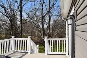 393 Clover Ct, West Grove, PA 19390 - Photo 9