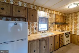 9 Oak Dr, Spring City, PA 19475 - Photo 13