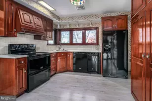 2310 Horseshoe Trail, Chester Springs, PA 19425 - Photo 5