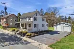 22 N Chestnut St, Elverson, PA 19520 - Photo 1