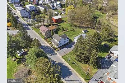 22 N Chestnut Street, Elverson, PA 19520 - Photo 3