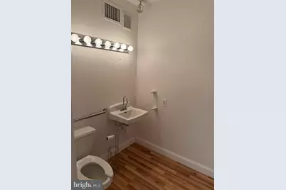 17 W Central Avenue, Paoli, PA 19301 - Photo 5